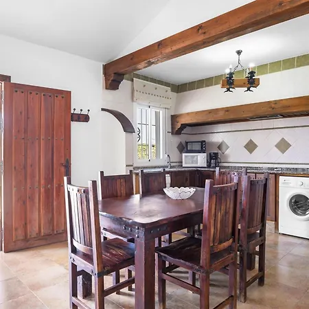 カントリーハウス Ariza カディス